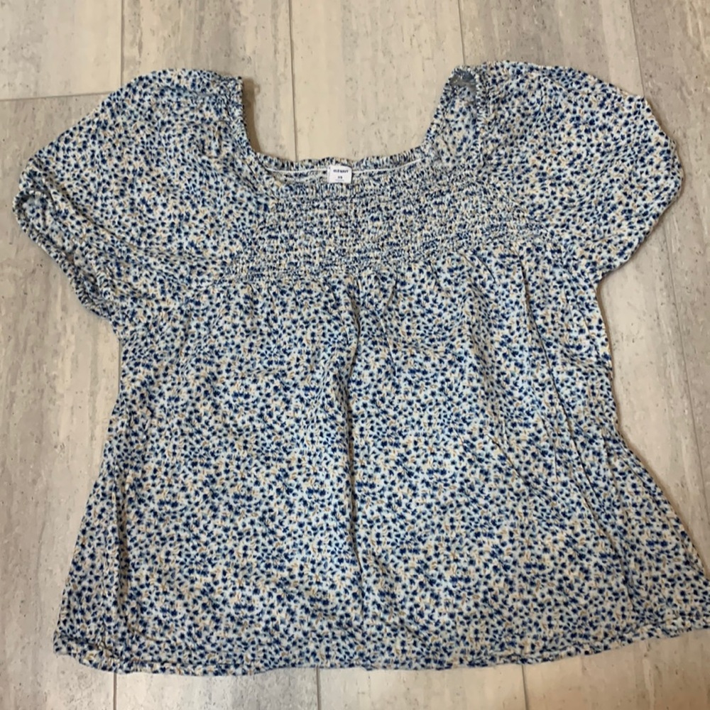 Free with purchase. Old Navy XS floral peasant top